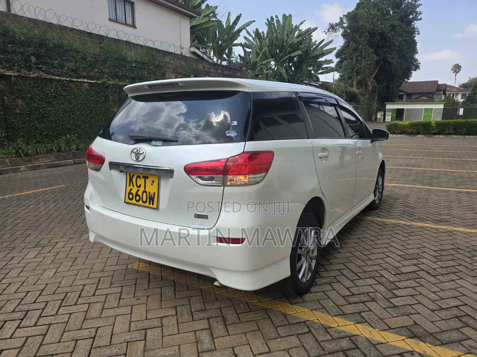 Toyota Wish 2012 White