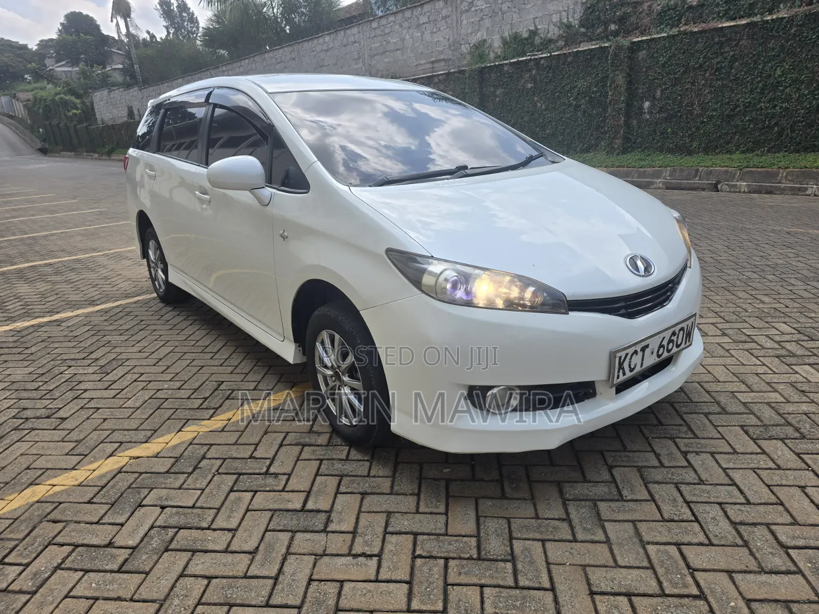 Toyota Wish 2012 White