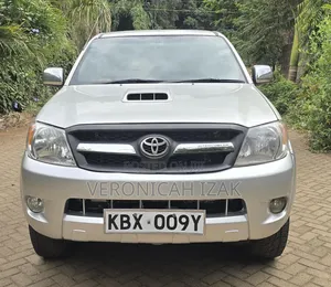 Toyota Hilux 2007 Silver