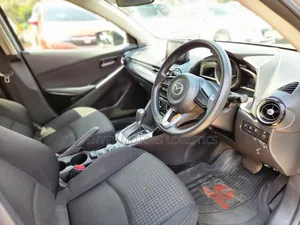 Mazda Demio 2018 Silver