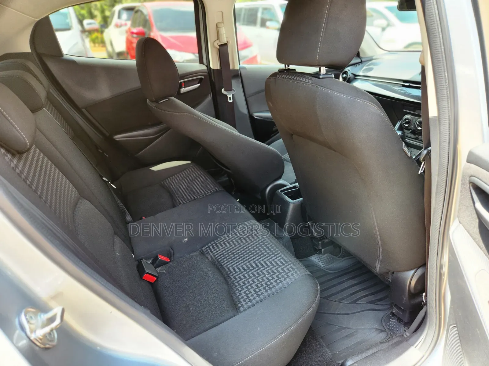 Mazda Demio 2018 Silver