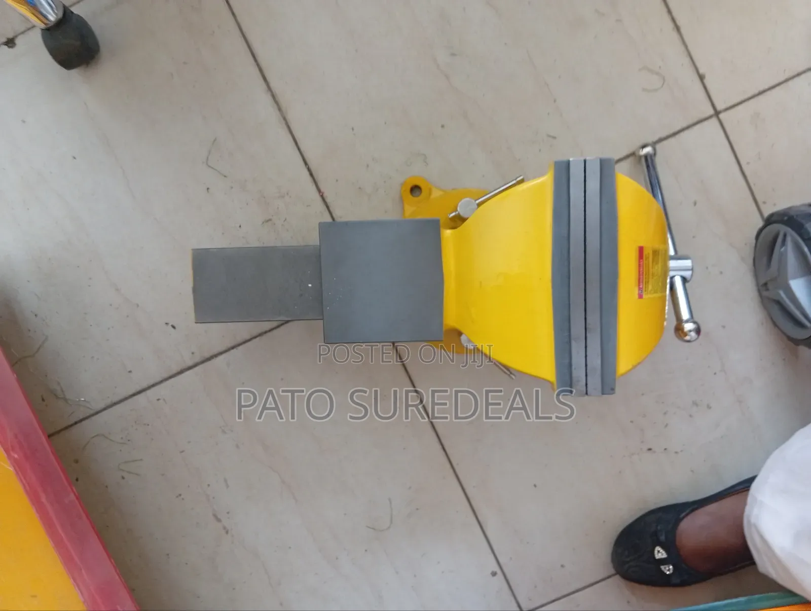 Heavy Duty 8 Inch Bench Vise