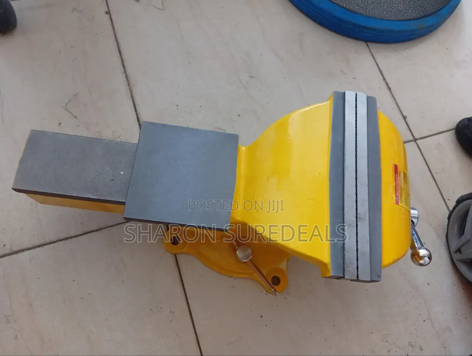 Heavy Duty 8 Inch Bench Vise