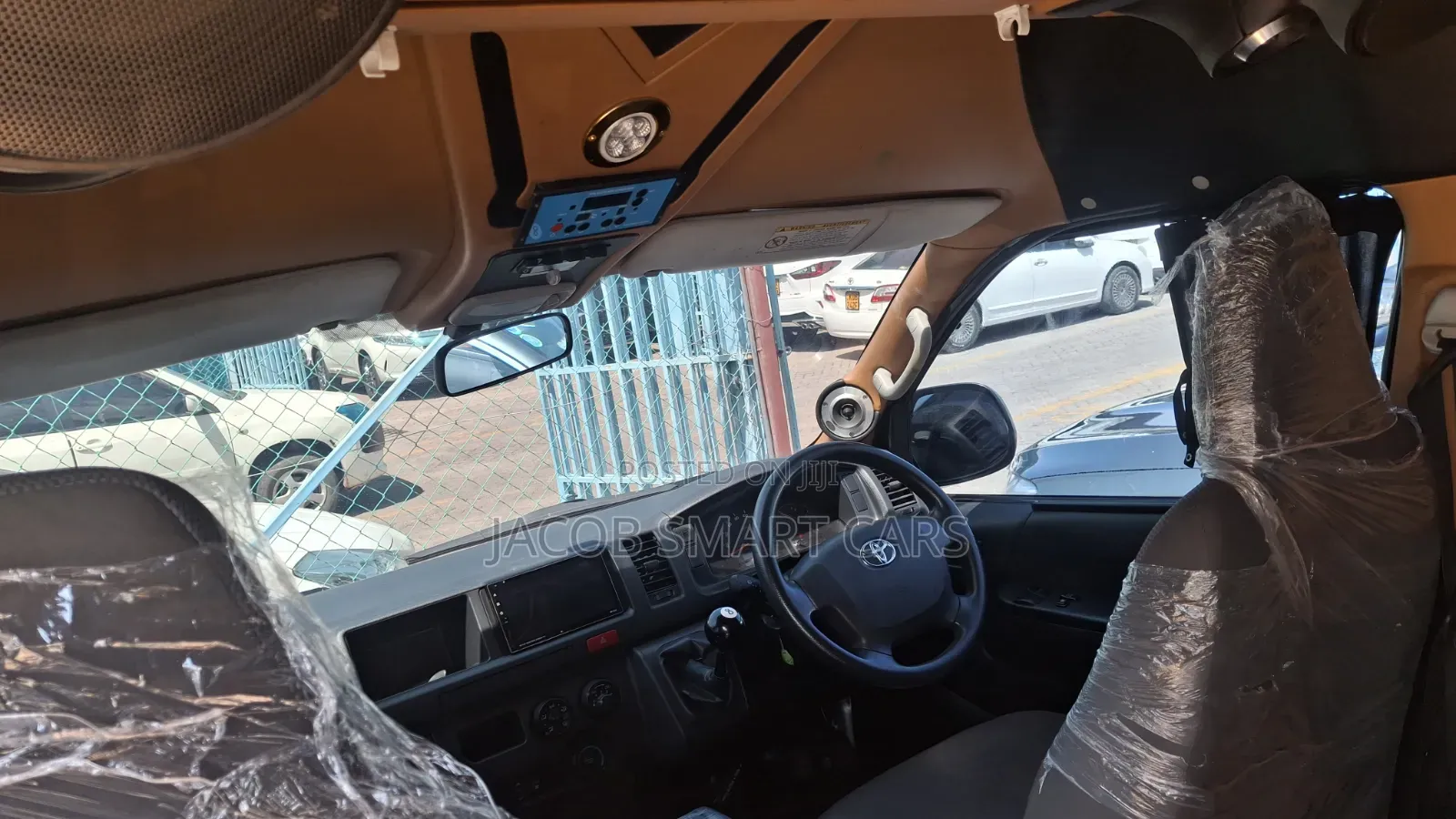 Toyota HiAce 2019 Silver