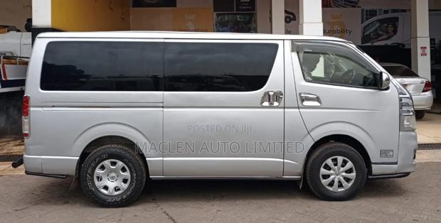 Toyota HiAce 2014 Silver - thumbnail 3