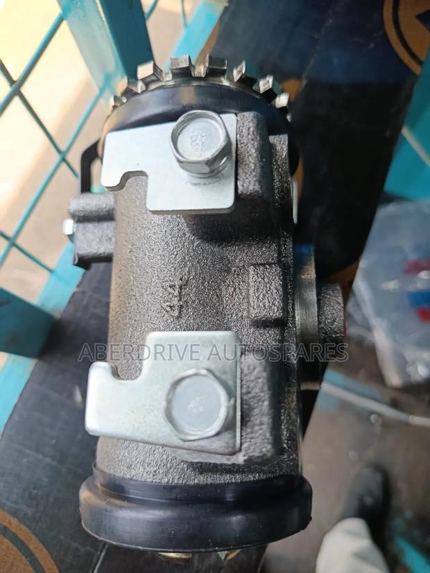 Brake Wheel Cylinder - thumbnail 2