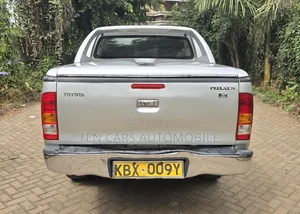 Toyota Hilux 2007 Silver