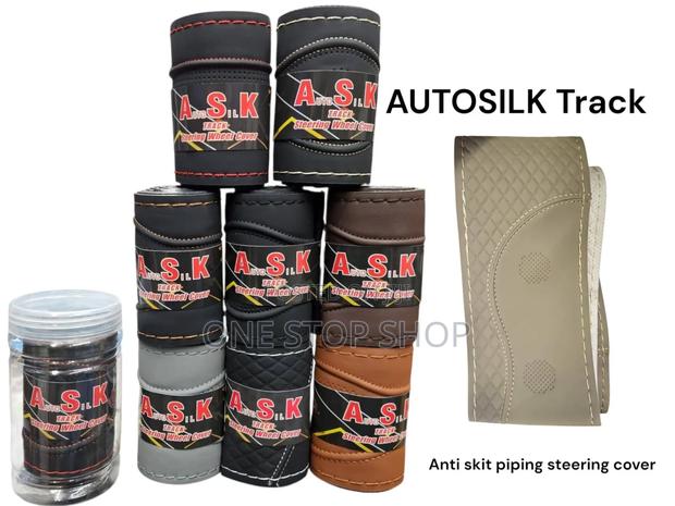 Antislip Grip Colored Leather Synthetic Stitching Steering Wheel Cover - thumbnail 2