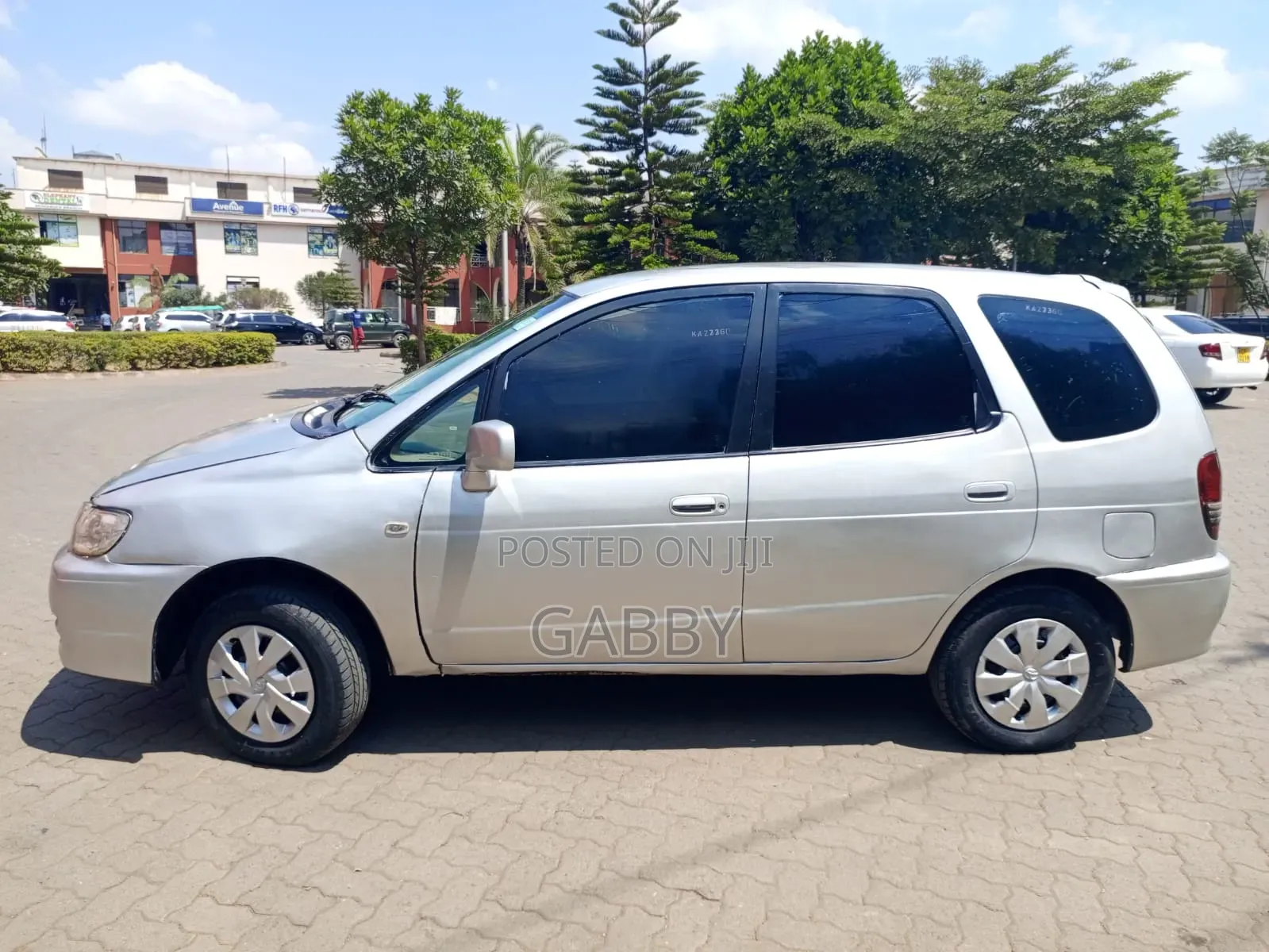 Toyota Corolla Spacio 2000 Silver