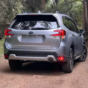Subaru Forester 2019 Silver