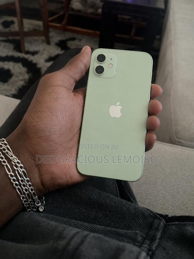 Apple iPhone 12 64 GB Green