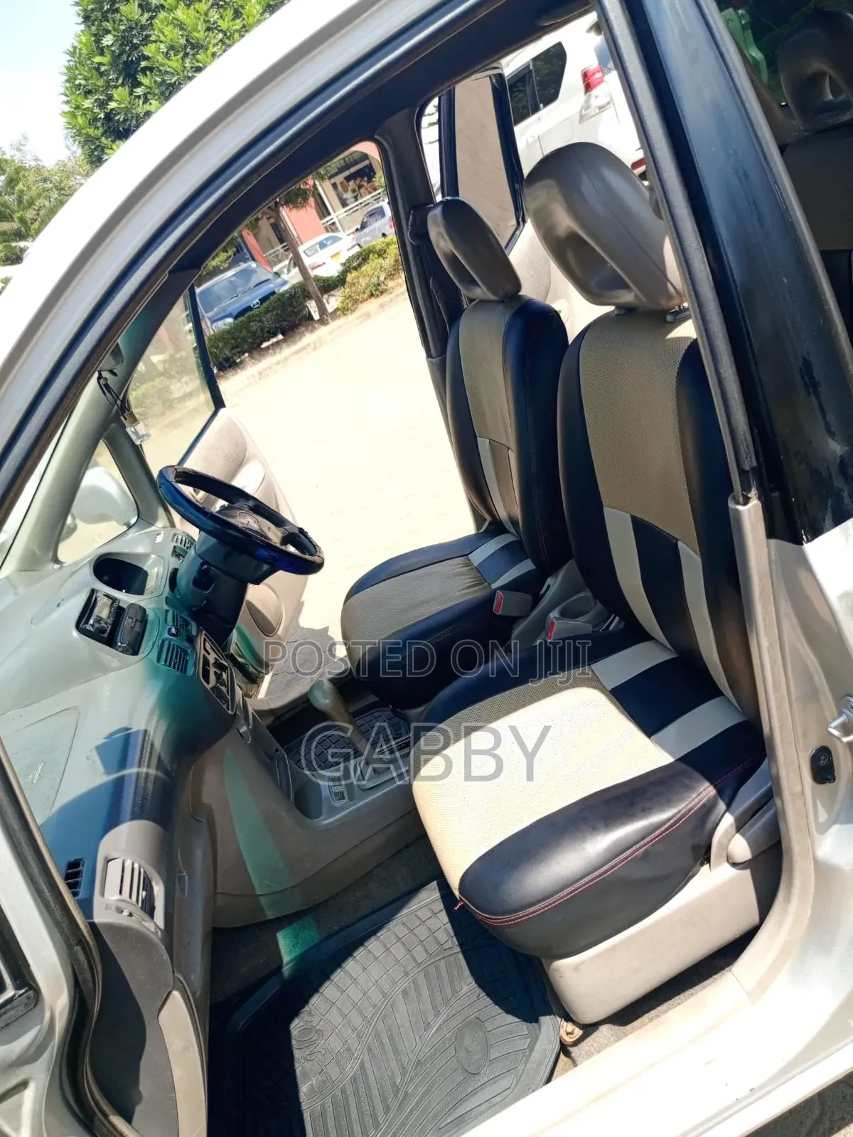 Toyota Corolla Spacio 2000 Silver