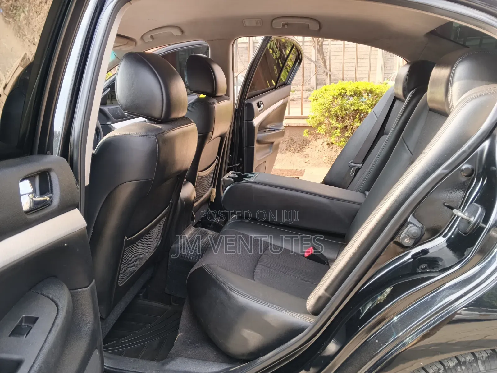 Nissan Skyline 2017 Black