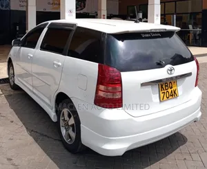Toyota Wish 2006 White
