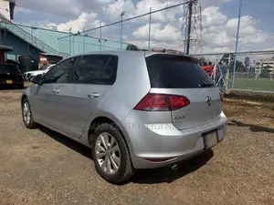 Volkswagen Golf 2016 Silver