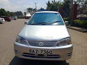 Toyota Corolla Spacio 2000 Silver
