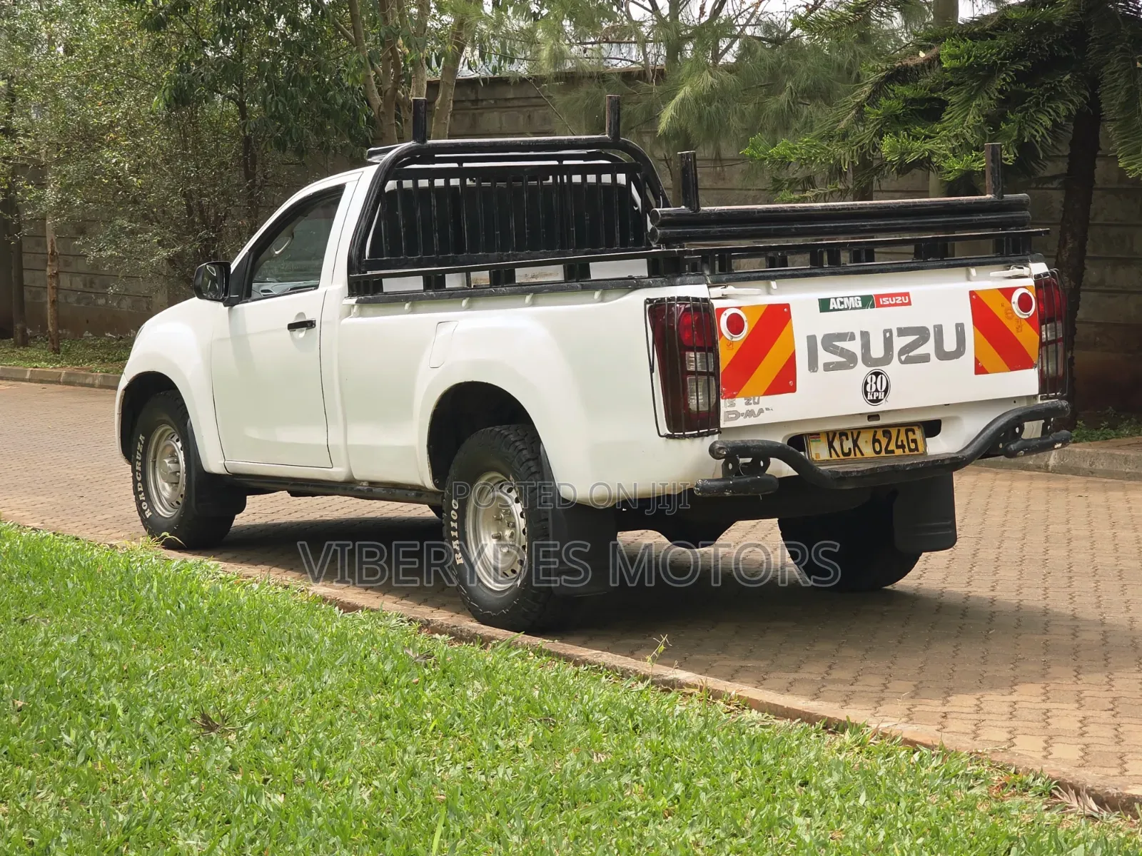 Isuzu D-MAX 2017 White