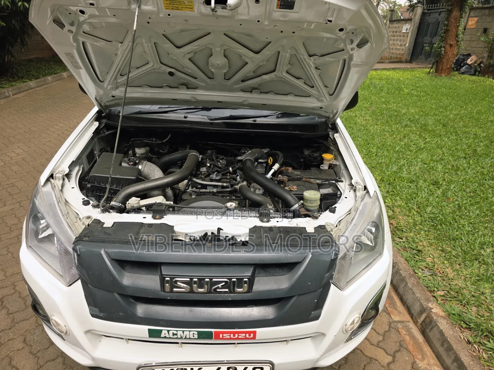 Isuzu D-MAX 2017 White