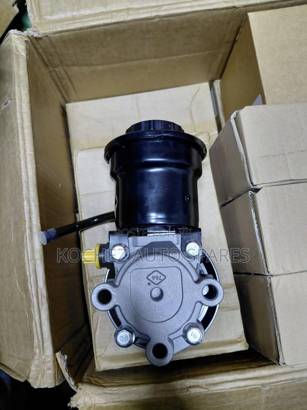 Prado J95, J120, Hilux Power Steering Pump 3rz Engine - thumbnail 4