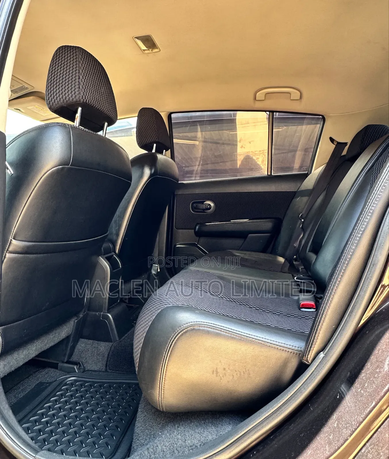 Nissan Tiida 2012 Maroon