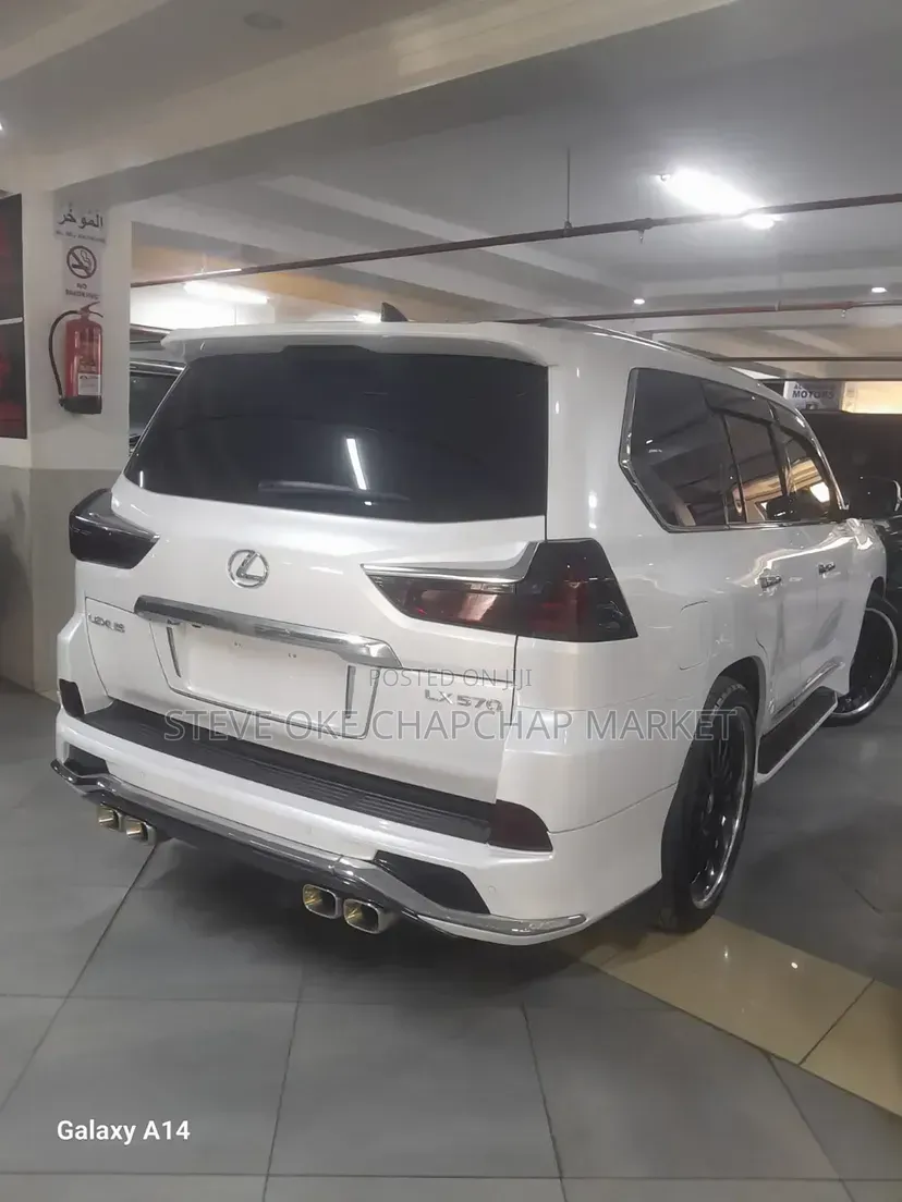 Lexus LX 2018 Gray