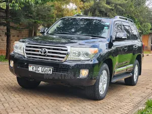 Toyota Land Cruiser Prado 2013 Black