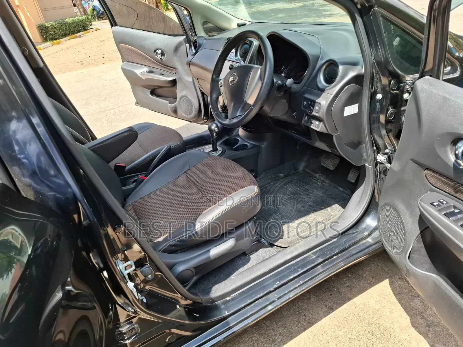 Nissan Note 2016 Black