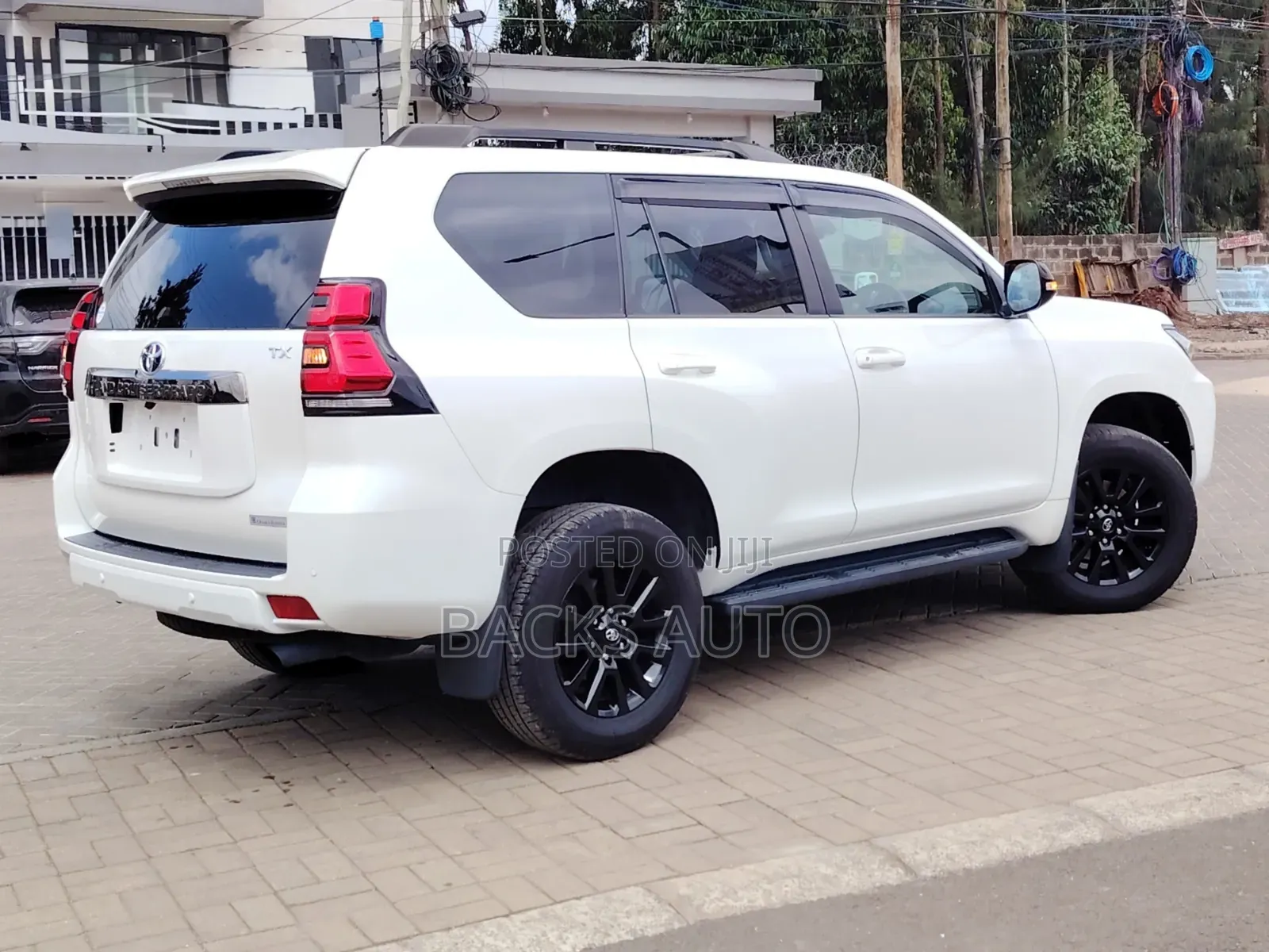 Toyota Land Cruiser Prado 2021 White