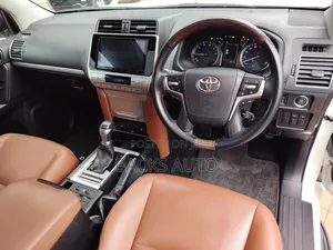 Toyota Land Cruiser Prado 2021 White