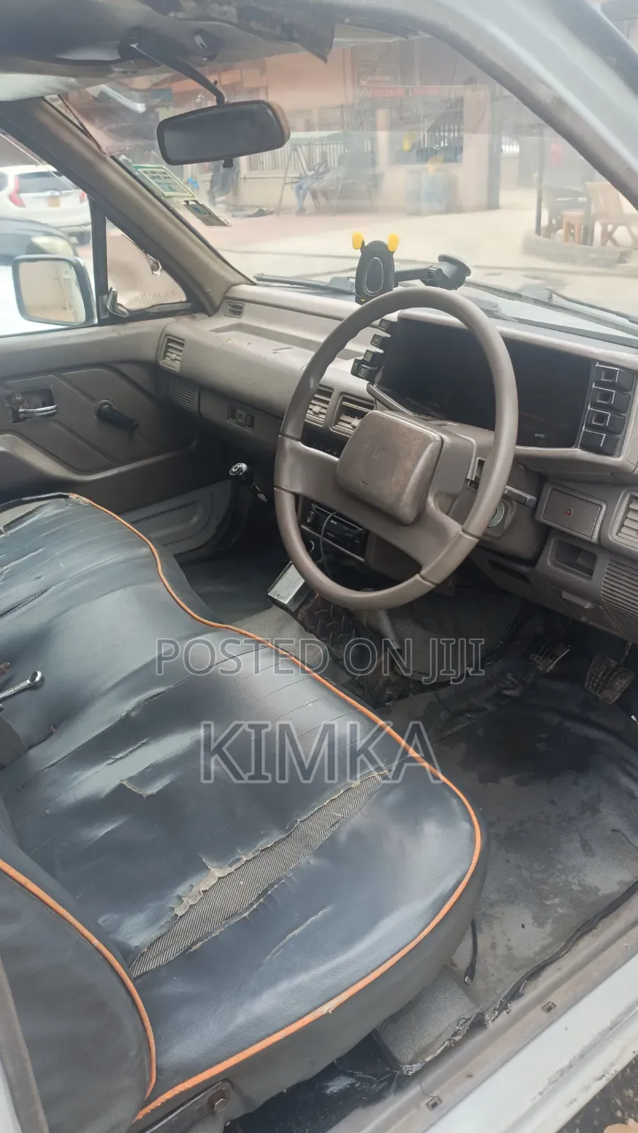 Isuzu Tougher 2002 Gray