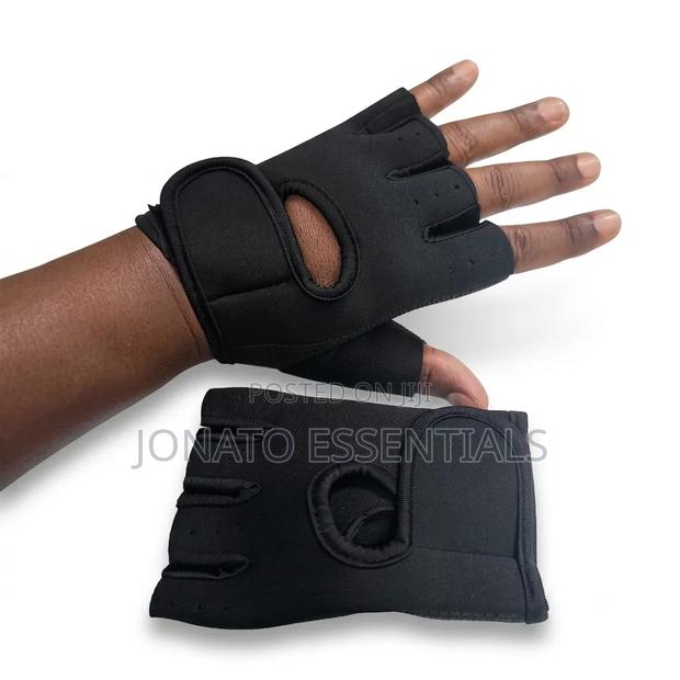 Pair of Fingerless Gym Gloves for Weightlifting, Workout Fitness