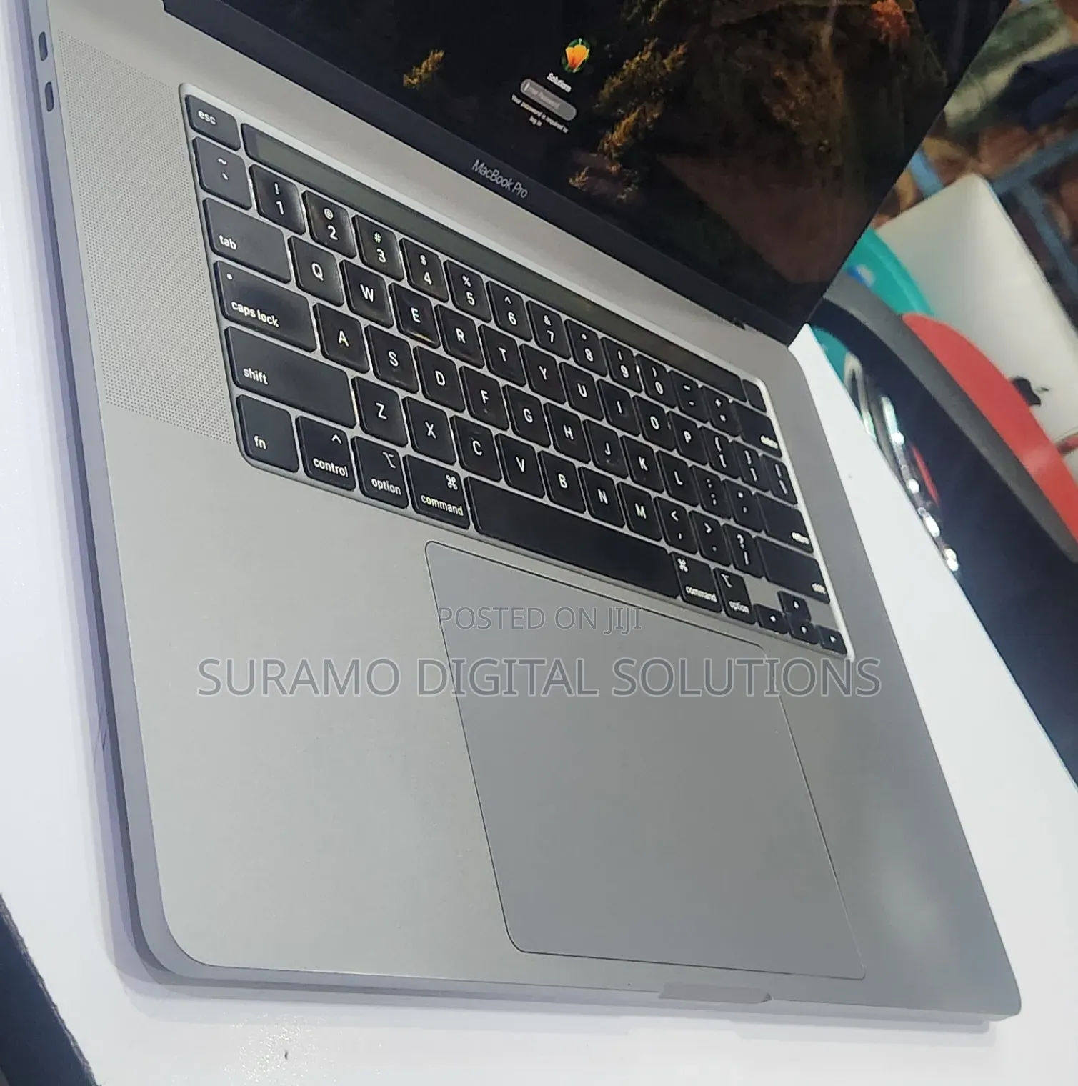 Laptop Apple MacBook Pro 2019 32GB Intel Core i9 SSD 1T