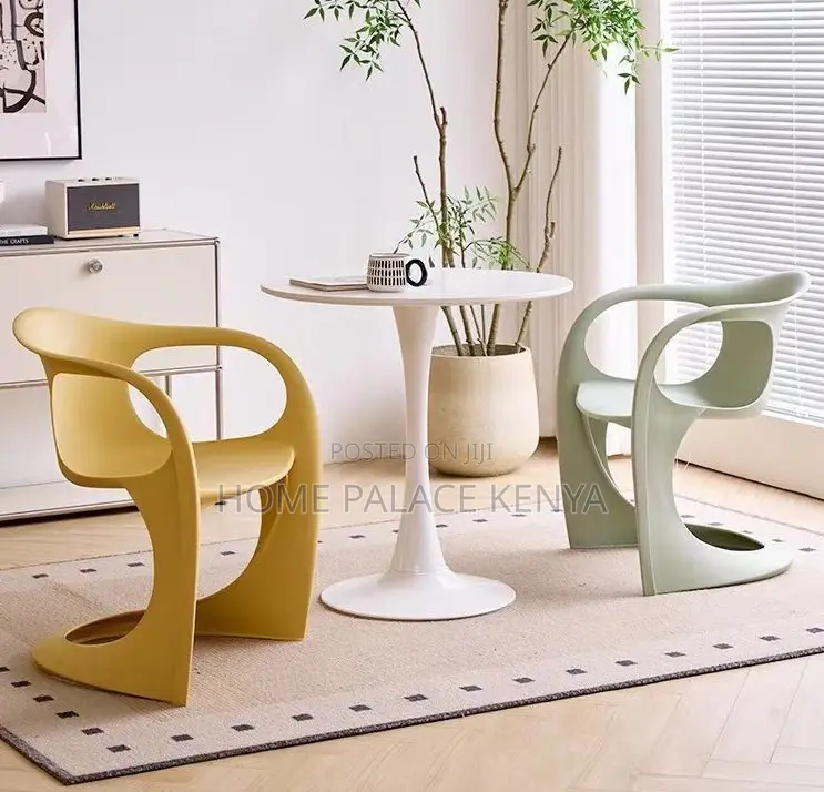 Plastic Chair: Casalino Cantilever Dining Chair