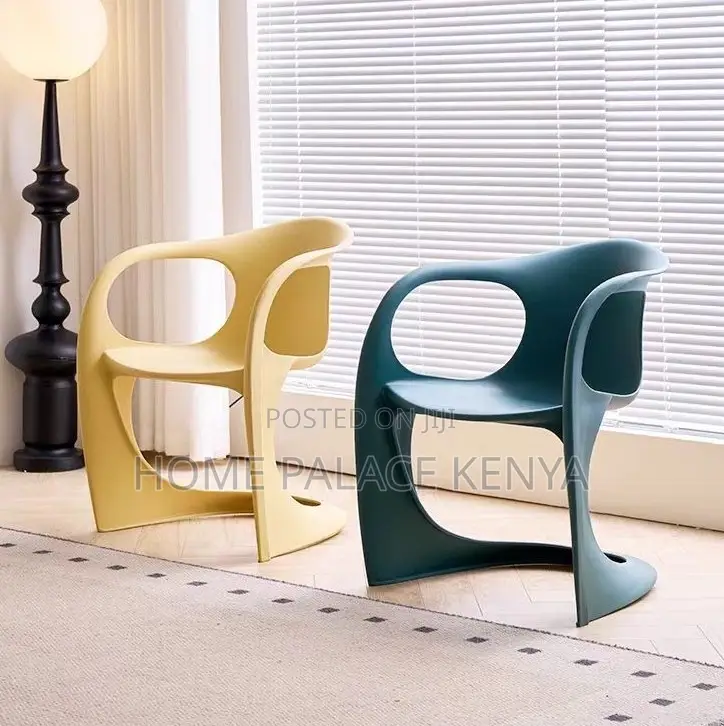 Plastic Chair: Casalino Cantilever Dining Chair