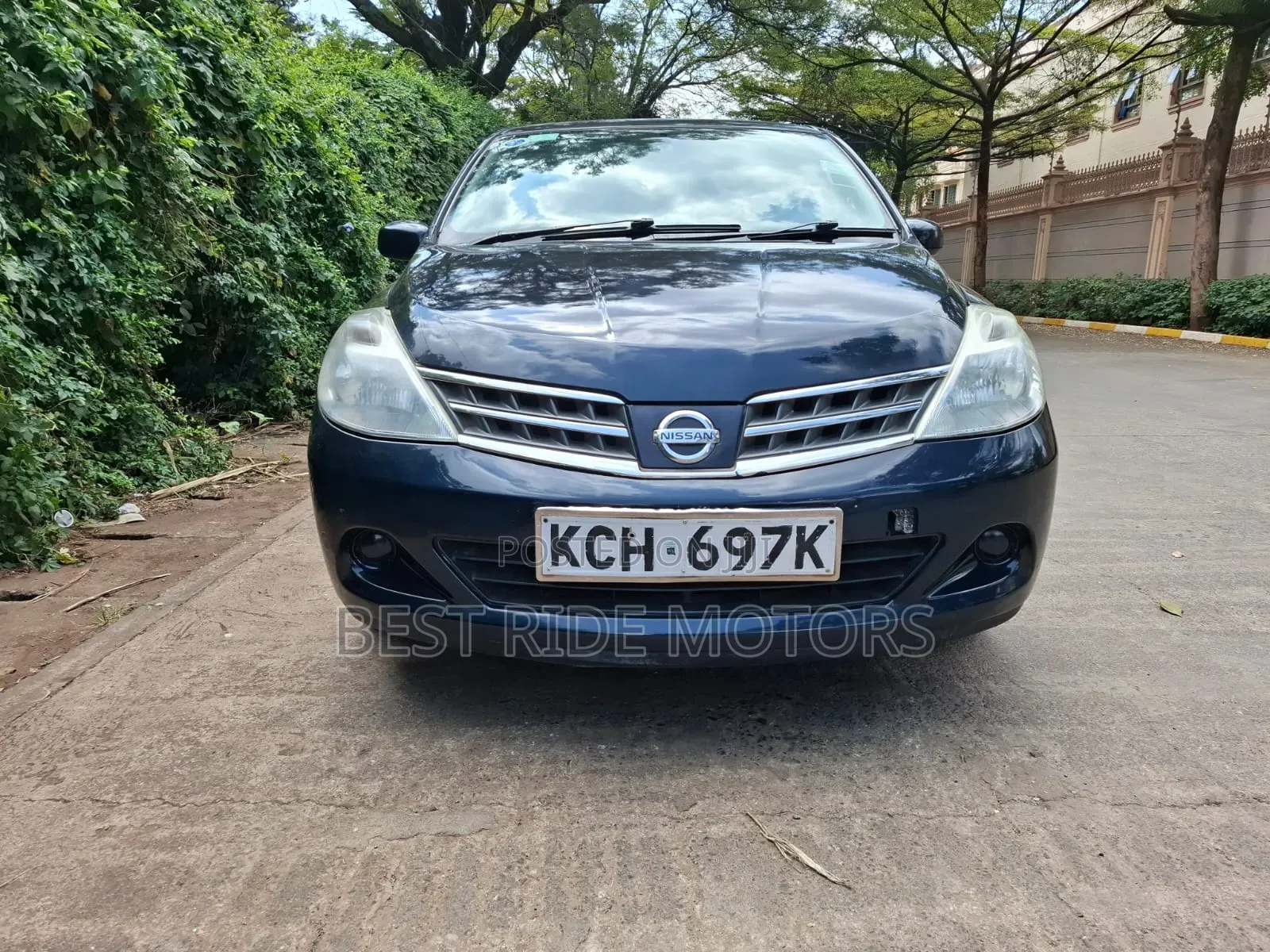 Nissan Tiida 2009 Black
