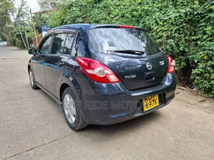 Nissan Tiida 2009 Black
