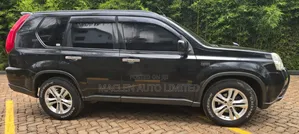 Nissan X-Trail 2012 Black