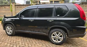 Nissan X-Trail 2012 Black