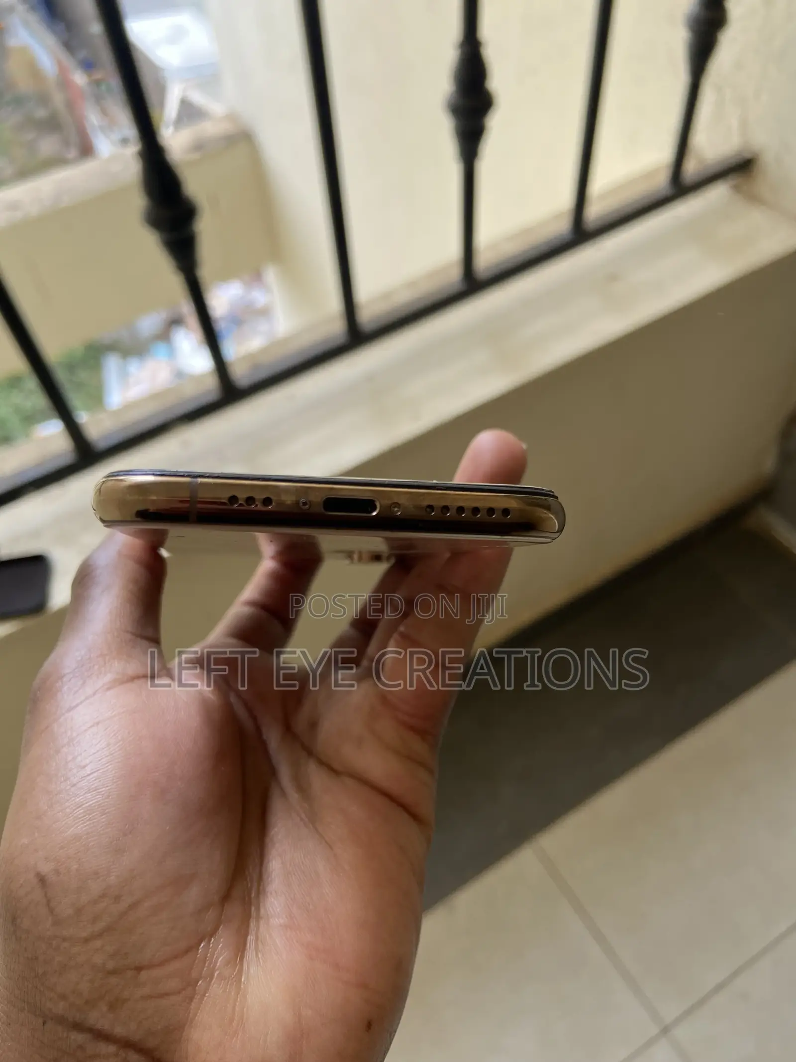 Apple iPhone XS 64 GB Gold
