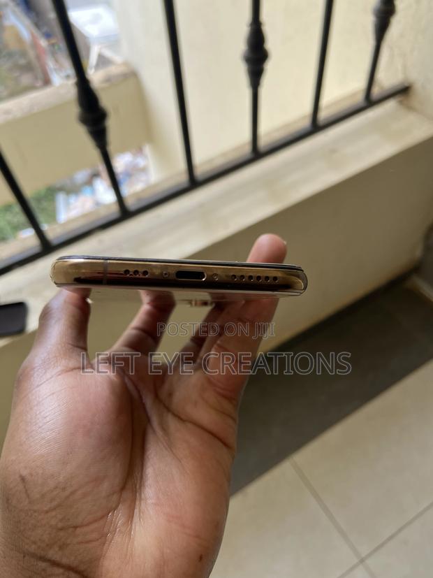 Apple iPhone XS 64 GB Gold - thumbnail 7
