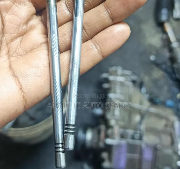 Engine Valve Exhaust 4p10 - thumbnail 2