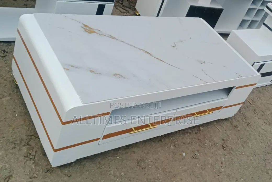 Executive Mable Coffee Table
