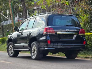 Toyota Land Cruiser 2015 Black