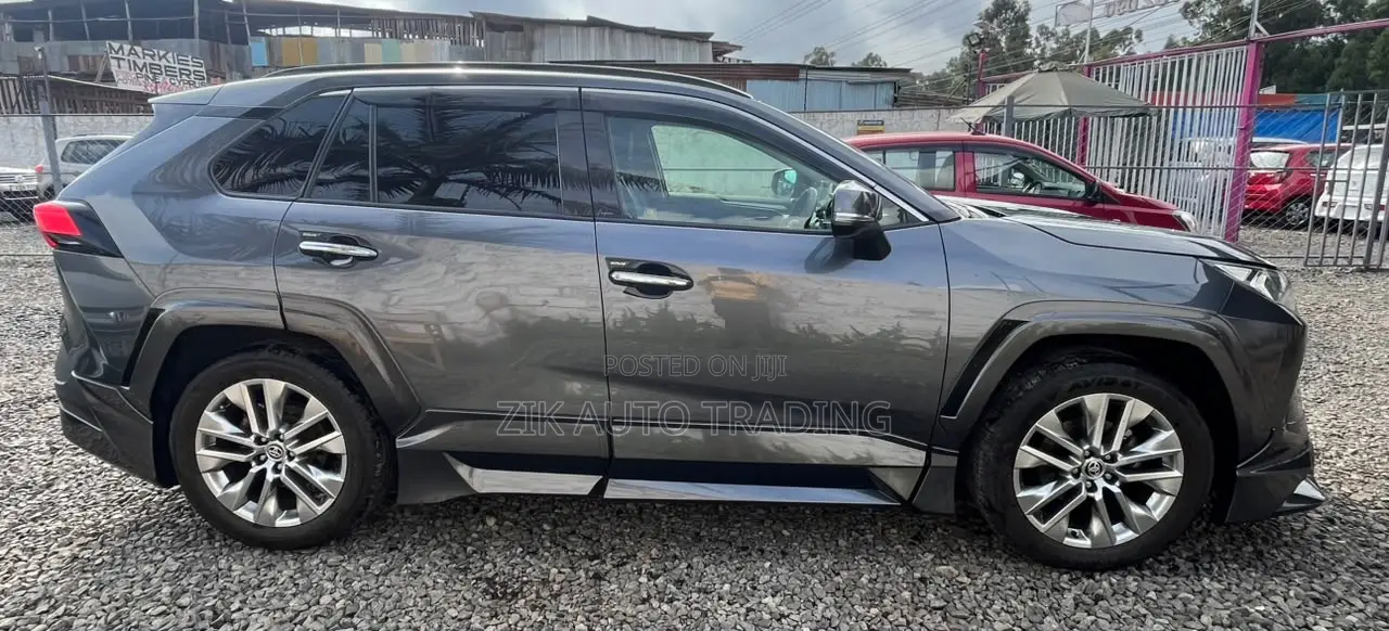 Toyota RAV4 2020 Gray