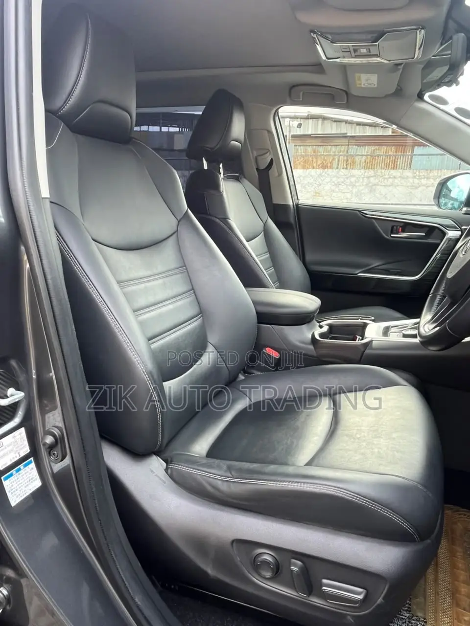 Toyota RAV4 2020 Gray