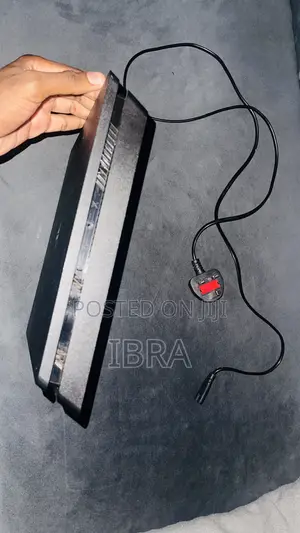 Play Station 4