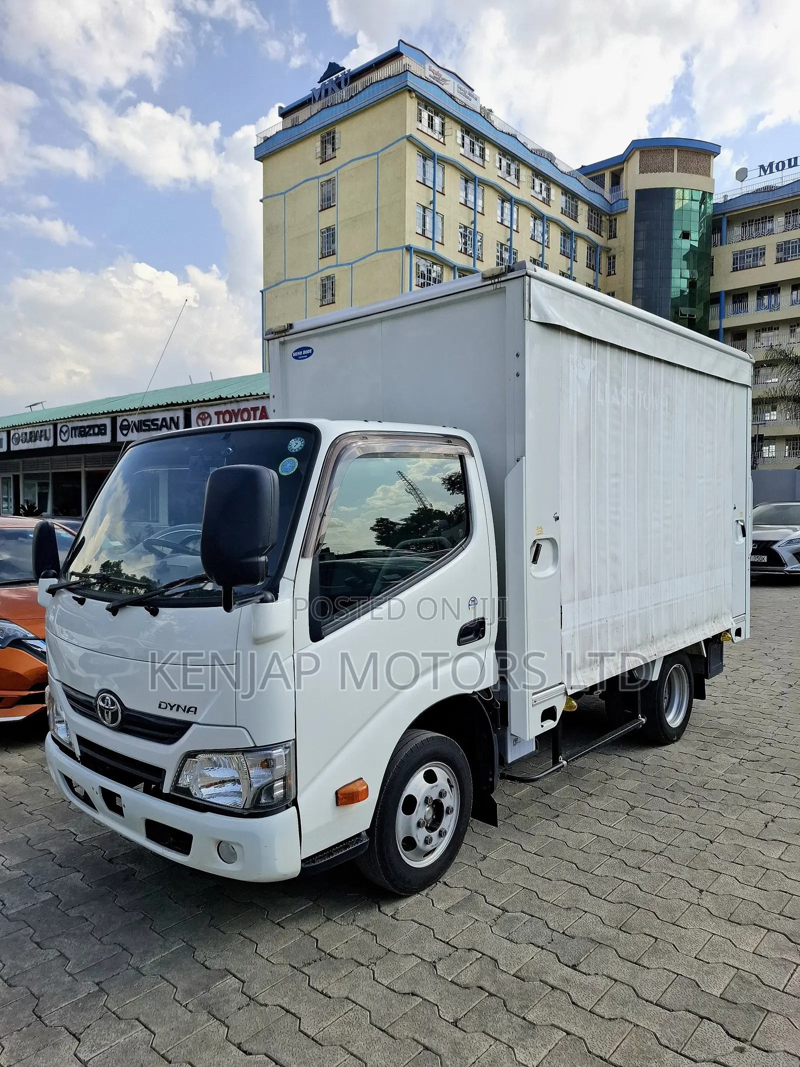 Toyota Dyna 2019 White