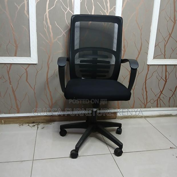 Ergonomic Lower Back Mesh Chair