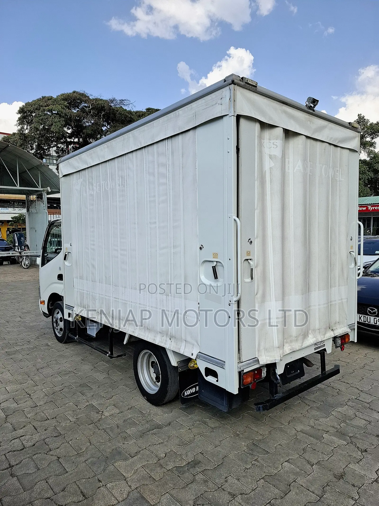 Toyota Dyna 2019 White