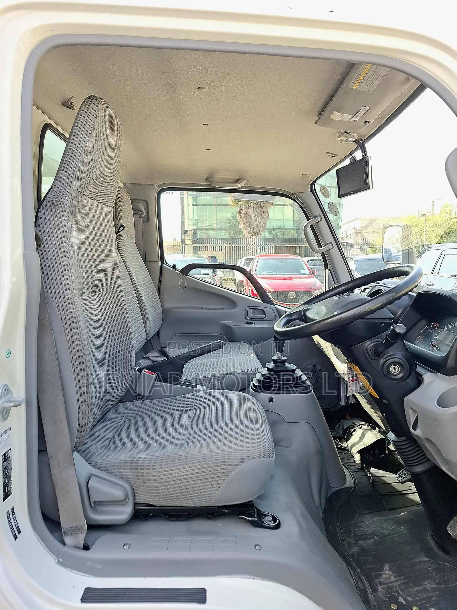 Toyota Dyna 2019 White